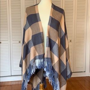 Uniqlo Soft Oversized Wrap/Scarf